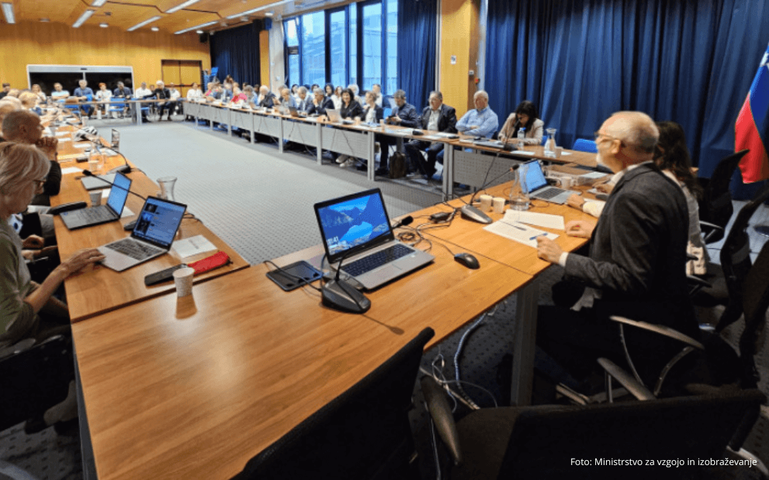 SS_za_splosno izobrazevanje Fotografija s seje Strokovnega sveta za splošno izobraževanje.