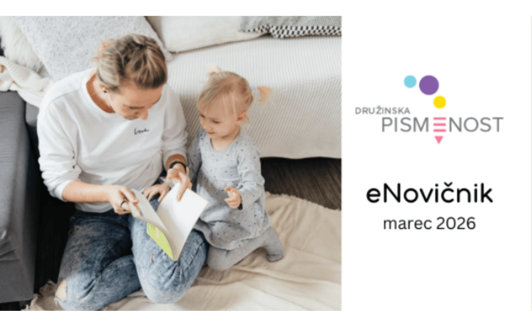 Naslovna fotografija decembrskega eNovičnik za družinsko pismenost, na kateri je novoletna jelka z darili.